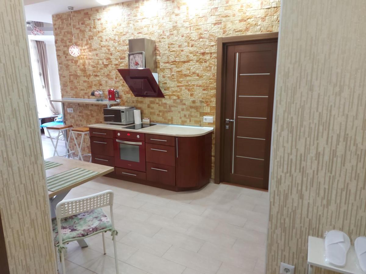 Apartment On Fratsuzsky Bulvar Одеса Екстериор снимка