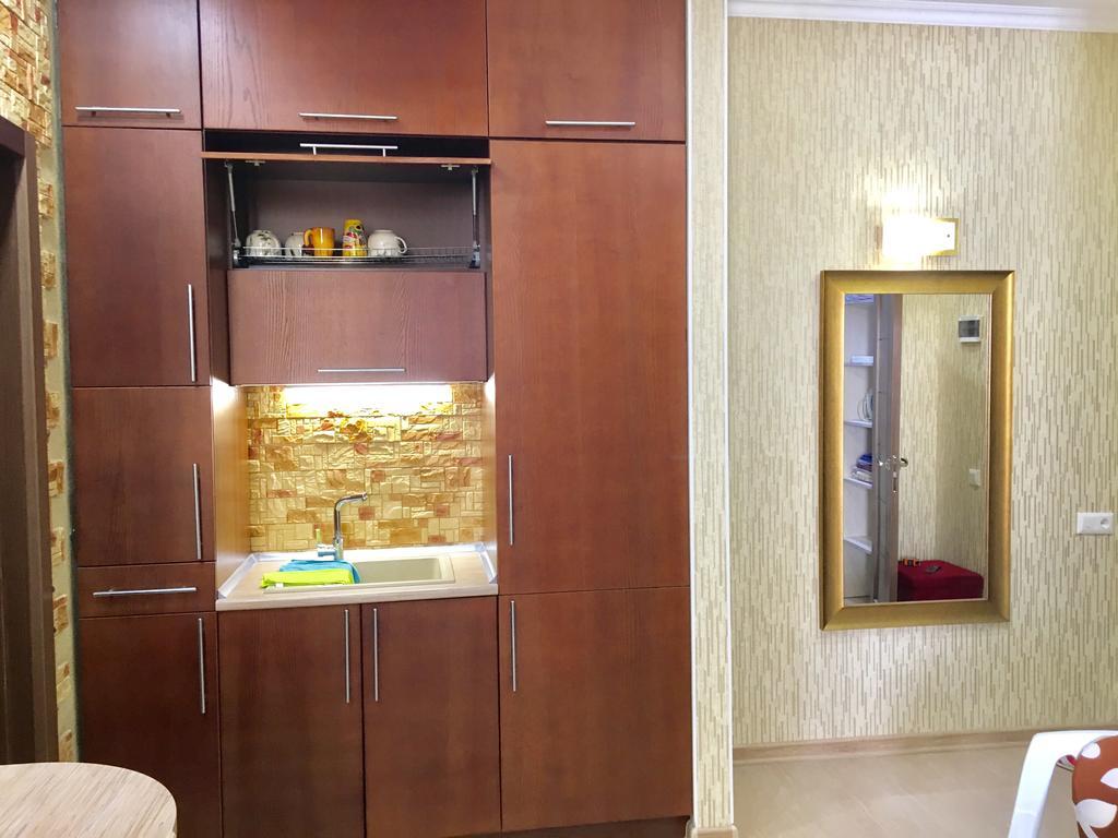 Apartment On Fratsuzsky Bulvar Одеса Екстериор снимка